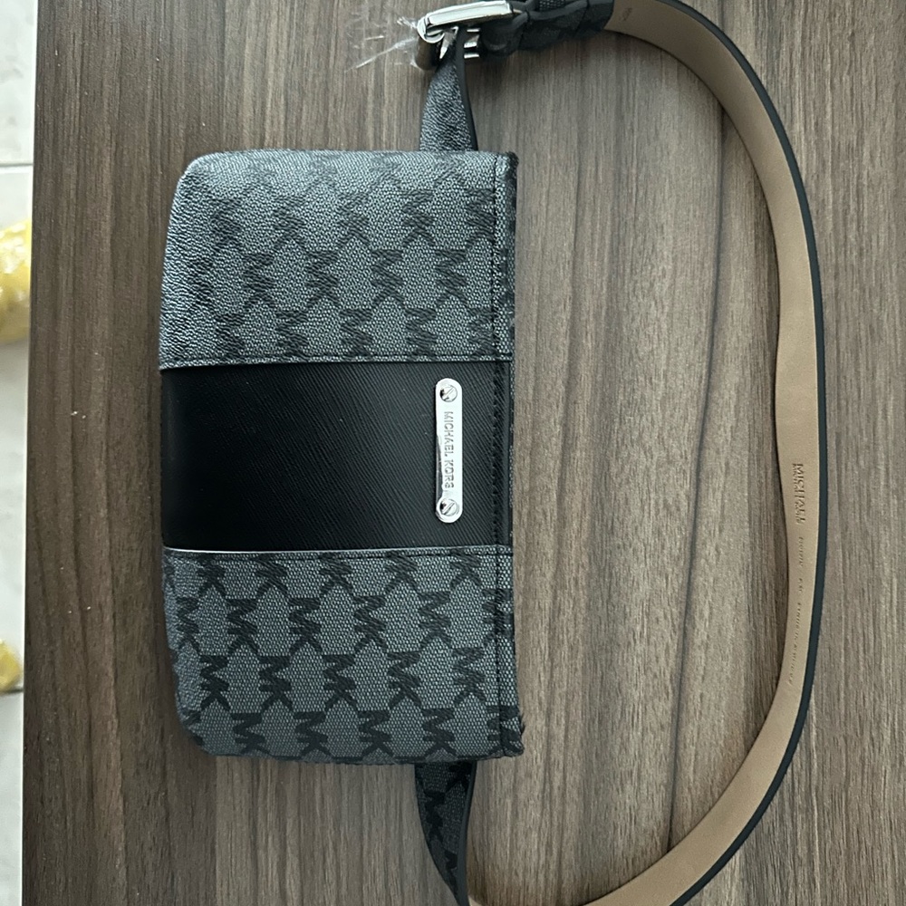 michael kors belt bag